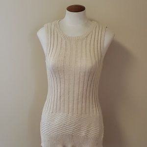 Red camel  tank size xs